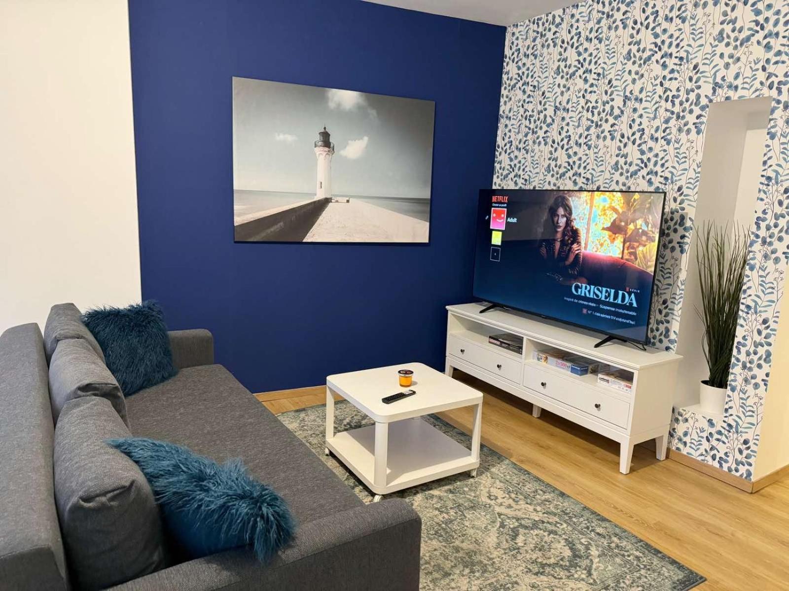24 Chic & Cosy Grand Appart 88M2 Parking Gratuit Hypercentre Netflix Saint-Etienne  Exterior photo